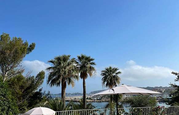 Villa à Beaulieu-sur-Mer avec accès direct à la plage