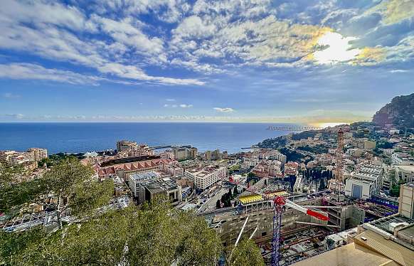 Luxurious Apartment with Panoramic Sea View in Monaco