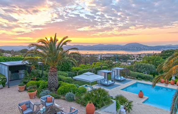 Premier St-Tropez Villa with Unobstructed Sea Views