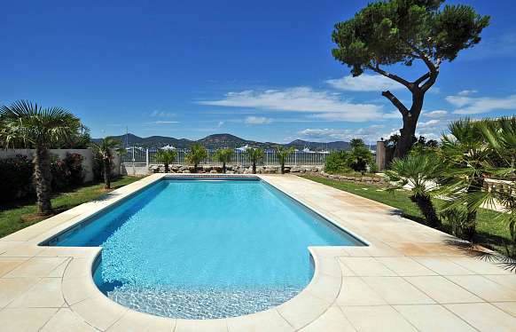 Rent villa near the beach in Saint Tropez