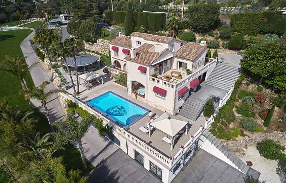 Villa de grand standing de 600 m² à Super Cannes