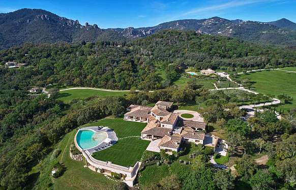 Cannes, luxury 30-hectare estate offering privacy and beautiful views