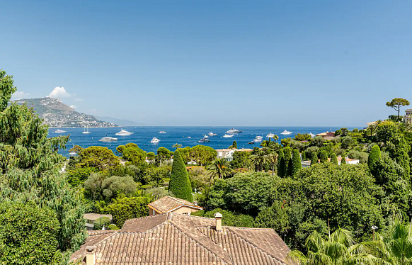 Villa à Saint-Jean-Cap-Ferrat proche de la Promenade Maurice Rouvier