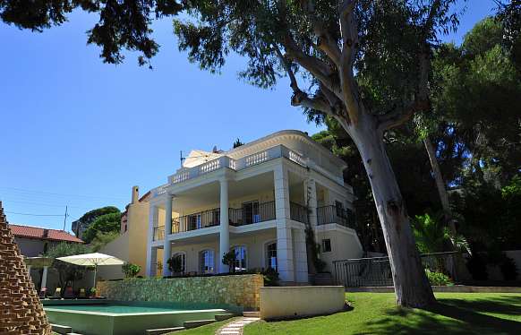 Splendide villa proche plage au Cap d'Antibes