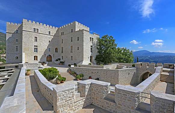 Château XII siecle à louer sur les hauteurs de Nice