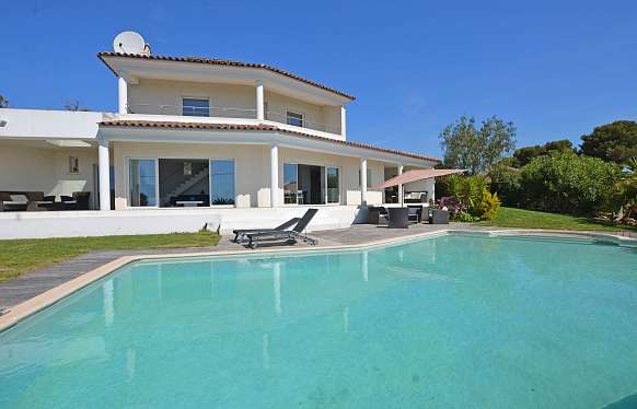 Villa moderne à la location au Golfe Juan