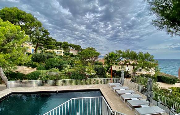 Fully renovated home in Cap d’Antibes 200 meters from the Garoupe beach