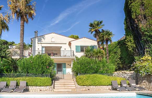 Villa au cœur de Saint-Jean-Cap-Ferrat à quelques pas de la mer