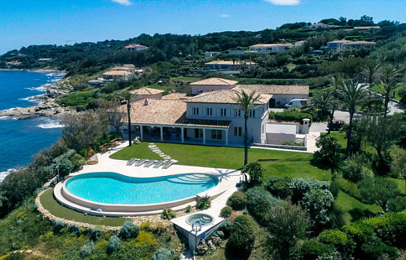 Villa de grand standing en bord de mer à St-Tropez