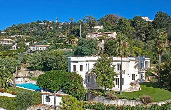 Rent villa with panoramic sea view in Cannes