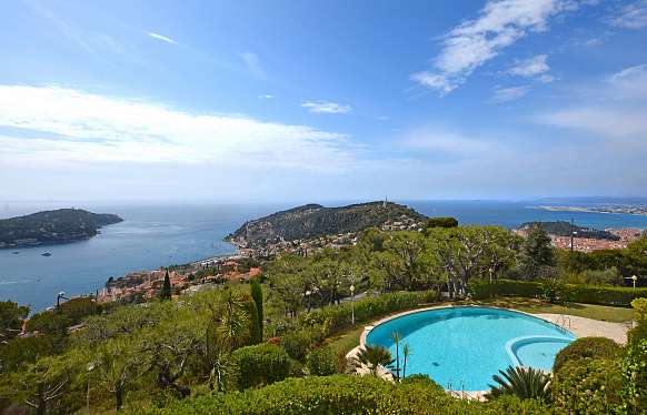 Sea view apartment with pool and park in Villefranche-sur-Mer