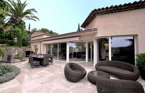 Location d'une villa avec piscine à Mougins