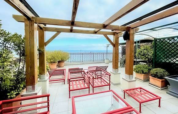 Monte-Carlo Golden Square Rooftop Penthouse with Sea Views