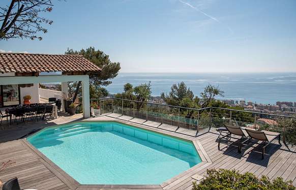 Villa sur les hauteurs de Cap-Martin avec vue mer