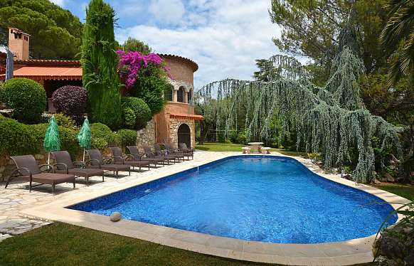 Villa avec jardin à la location à La Gaude Cagnes sur Mer