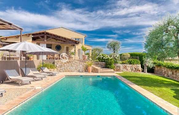 Villa with pool in Valbonne near Mougins School