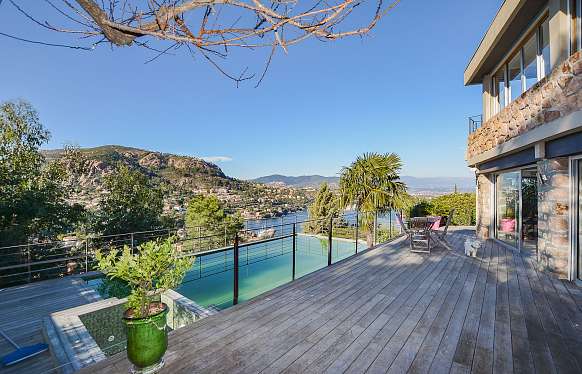 Villa vue mer sur les hauteurs de Théoule-sur-Mer