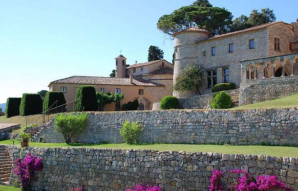 Castle for rent in Cannes