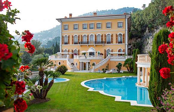 19th Century Villefranche-sur-Mer Mansion with Panoramic Sea Views