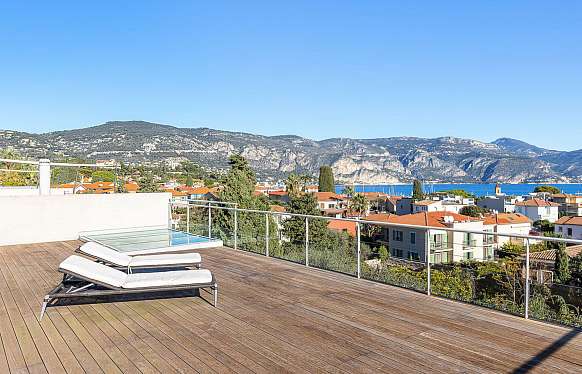 4-bedroom villa in Saint-Jean-Cap-Ferrat within walking distance to the beach