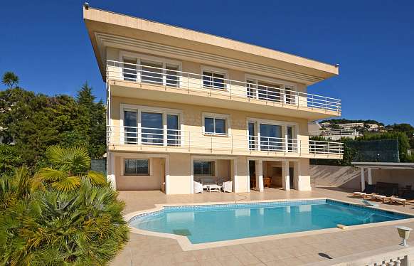 Villa with panoramic view for sale in Cannes