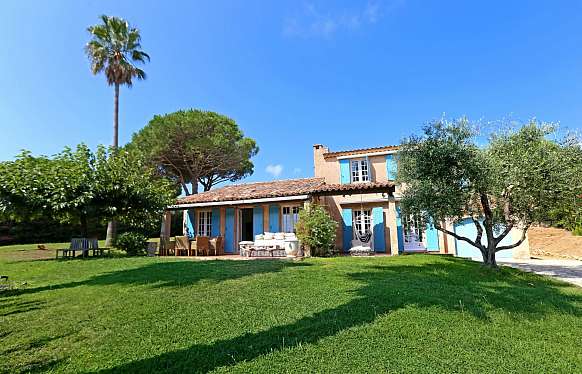 Location villa à Saint-Tropez à 200 mètres de la mer