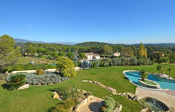 Spacious Mougins Family Home in Tranquil Setting